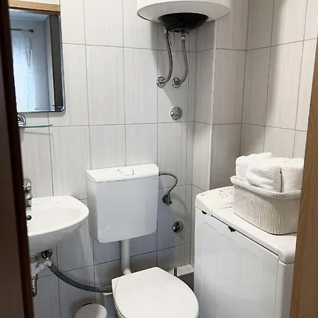 With A Parking Space - 21527 شقة